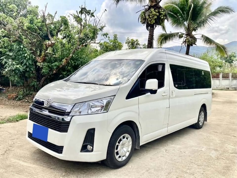 รถรับ-ส่ง โรงแรมในตัวเมือง ↔ สนามบิน (Transfer Only)